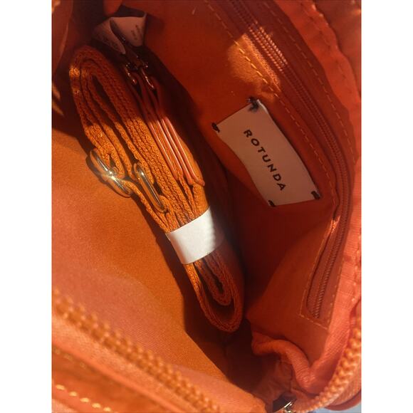 NWT Retired Rotunda Chatt Crossbody Bag Red - Picture 8 of 9